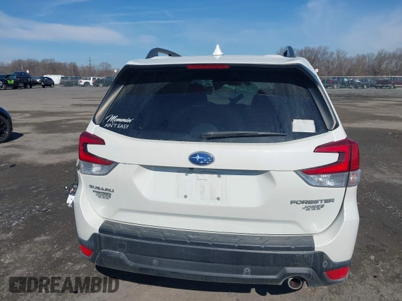 2020 Subaru Forester Limited with VIN JF2SKAUC8LH410579, listed as a IAAI auction lot 41644482 with 68,153 mi miles. Bid and sale history available at carsss.com. Image 16.