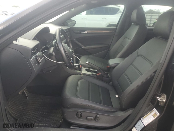 2021 Volkswagen Passat 2.0T R-Line with VIN 1VWMA7A31MC014703, listed as a Copart auction lot 75959334 with 35,201 mi miles and Salvage Title. Bid and sale history available at carsss.com. Image 7.