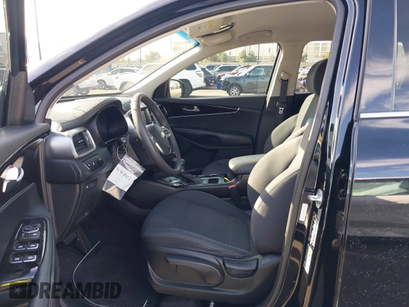 2019 Kia Sorento L with VIN 5XYPG4A30KG465482, listed as a IAAI auction lot 41811451 with 75,439 mi miles. Bid and sale history available at carsss.com. Image 5.
