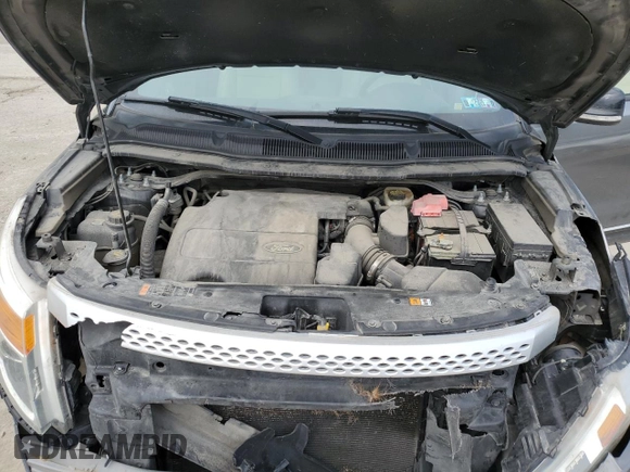2014 Ford Explorer XLT z VIN 1FM5K8D86EGC39545, wystawiony jako Copart lot #57564825 z przebiegiem 207 544 mil mil oraz Szkody całkowita. Historia ofert i sprzedaży dostępna na DreamBid. Obrazek 12.
