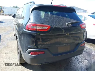 2017 Jeep Cherokee Sport with VIN 1C4PJLAB1HW642507, listed as a IAAI auction lot 41869467 with 191,637 mi miles and . Bid and sale history available at DreamBid. Image 16.