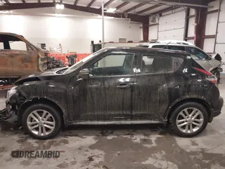 2017 Nissan Juke SL with VIN JN8AF5MV7HT753562, listed as a IAAI auction lot 41314482 with 44,370 mi miles. Bid and sale history available at carsss.com. Image 15.