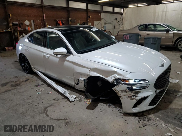 2023 Genesis G70 3.3T with VIN KMTG54TE3PU134147, listed as a Copart auction lot 61597955 with 9,863 mi miles and Salvage title. Bid and sale history available at DreamBid. Image 4.