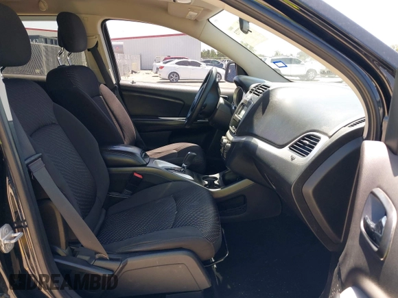 2015 Dodge Journey SXT with VIN 3C4PDCBG0FT595359, listed as a IAAI auction lot 41987773 with 135,528 mi miles. Bid and sale history available at carsss.com. Image 5.
