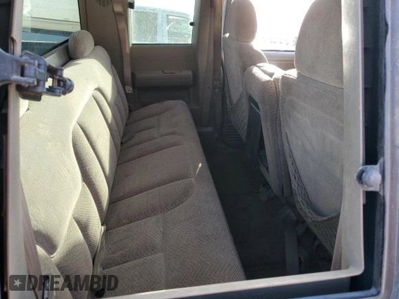 1997 Chevrolet Silverado 1500 with VIN 2GCEK19R2V1229234, listed as a Copart auction lot 47044425 with 196,943 mi miles and Salvage Title. Bid and sale history available at DreamBid. Image 10.