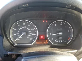 2013 BMW 1 Series 128i with VIN WBAUL7C51DVU08389, listed as a Copart auction lot 80650834 with 63,643 mi miles and Salvage title. Bid and sale history available at DreamBid. Image 9.