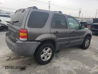 2006 Ford Escape Hybrid with VIN 1FMYU96H26KD04870, listed as a Copart auction lot 76270264 with 199,842 mi miles and Salvage Title. Bid and sale history available at carsss.com. Image 3.