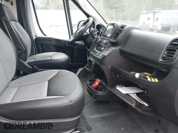 2024 Ram ProMaster Cargo Tradesman with VIN 3C6LRVDGXRE132198, listed as a IAAI auction lot 41723893 with 12,388 mi miles and . Bid and sale history available at DreamBid. Image 5.