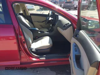 2013 Kia Optima LX z VIN 5XXGM4A78DG205737, wystawiony jako IAAI lot #42005695 z przebiegiem 104 784 mil mil oraz . Historia ofert i sprzedaży dostępna na DreamBid. Obrazek 5.