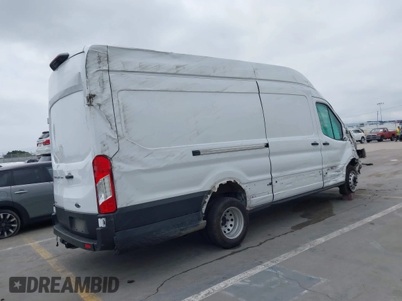 2022 Ford Transit Cargo with VIN 1FTBF4XG3NKA44975, listed as a IAAI auction lot 42161004 with 40,682 mi miles and . Bid and sale history available at DreamBid. Image 4.