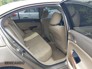 2008 Honda Accord EX z VIN 1HGCP36788A015562, wystawiony jako IAAI lot #42449058 z przebiegiem 234 155 mil mil oraz . Historia ofert i sprzedaży dostępna na DreamBid. Obrazek 8.