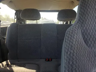 2000 Dodge Caravan SE with VIN 1B4GP44L3YB734876, listed as a Copart auction lot 72469374 with 215,240 mi miles and Salvage Title. Bid and sale history available at carsss.com. Image 10.