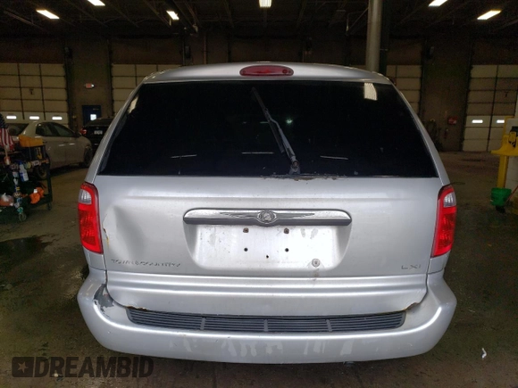 2001 Chrysler Town & Country LXi with VIN 2C8GP54L81R305070, listed as a Copart auction lot 42321265 with Not Provided miles and Salvage Title. Bid and sale history available at DreamBid. Image 6.