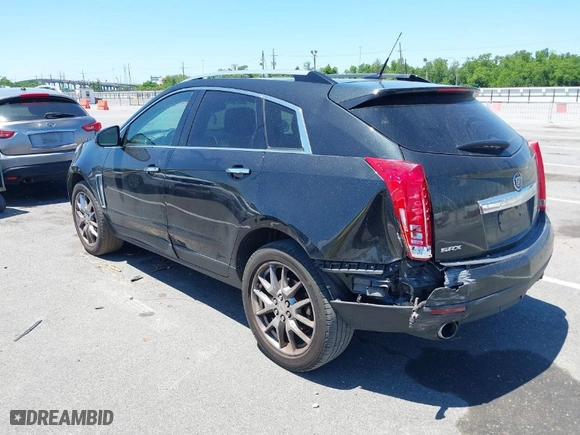 2013 Cadillac SRX Luxury Collection with VIN 3GYFNCE3XDS653394, listed as a IAAI auction lot 39261733 with 137,526 mi miles. Bid and sale history available at carsss.com. Image 3.