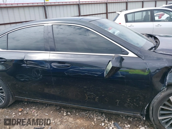 2022 Lexus ES 350 z VIN 58ADZ1B10NU119755, wystawiony jako IAAI lot #41855138 z przebiegiem 60 113 mil mil oraz . Historia ofert i sprzedaży dostępna na DreamBid. Obrazek 14.