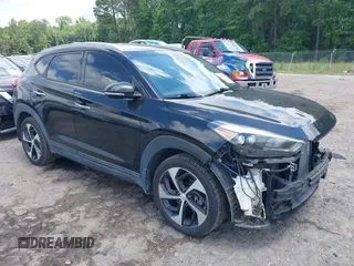 2016 Hyundai Tucson Limited z VIN KM8J33A21GU025369, wystawiony jako IAAI lot #42288339 z przebiegiem 152 641 mil mil oraz . Historia ofert i sprzedaży dostępna na DreamBid. Obrazek 1.