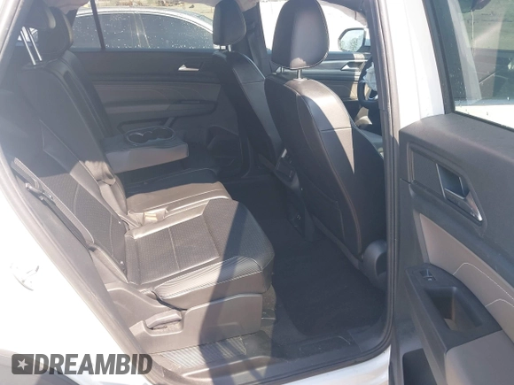 2022 Volkswagen Atlas SE with VIN 1V2HE2CA2NC219566, listed as a IAAI auction lot 42616407 with 46,476 mi miles and . Bid and sale history available at DreamBid. Image 8.