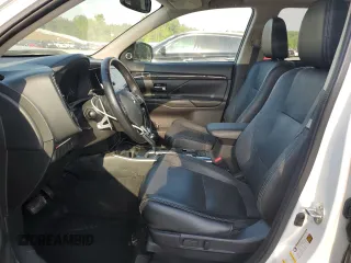 2017 Mitsubishi Outlander GT z VIN JA4JZ4AX6HZ044440, wystawiony jako Copart lot #54832955 z przebiegiem 97 467 mil mil oraz Szkoda całkowita • Salvage title. Historia ofert i sprzedaży dostępna na DreamBid. Obrazek 7.