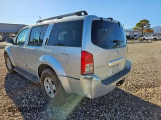 2006 Nissan Pathfinder SE with VIN 5N1AR18UX6C614192, listed as a Copart auction lot 57297825 with 268,458 mi miles and Clean title. Bid and sale history available at DreamBid. Image 3.