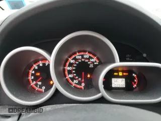 2012 Toyota Matrix S z VIN 2T1LE4EE8CC020744, wystawiony jako Copart lot #81107804 z przebiegiem 102 998 mil mil oraz Szkoda całkowita • Salvage title. Historia ofert i sprzedaży dostępna na DreamBid. Obrazek 9.