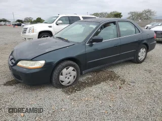 1998 Honda Accord LX z VIN 1HGCG1645WA017714, wystawiony jako Copart lot #53339295 z przebiegiem 123 617 mil mil oraz Szkoda całkowita • Salvage title. Historia ofert i sprzedaży dostępna na DreamBid. Obrazek 1.