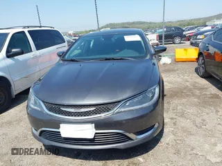 2015 Chrysler 200 Limited z VIN 1C3CCCAB2FN536650, wystawiony jako IAAI lot #41973519 z przebiegiem 168 606 mil mil oraz . Historia ofert i sprzedaży dostępna na DreamBid. Obrazek 13.