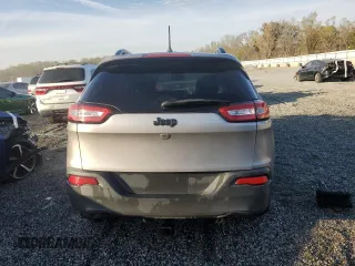 2021 Jeep Cherokee Latitude z VIN 1C4PJLCB7JD596891, wystawiony jako Copart lot #50833275 z przebiegiem 107 902 mil mil oraz Szkoda całkowita • Salvage title. Historia ofert i sprzedaży dostępna na DreamBid. Obrazek 6.