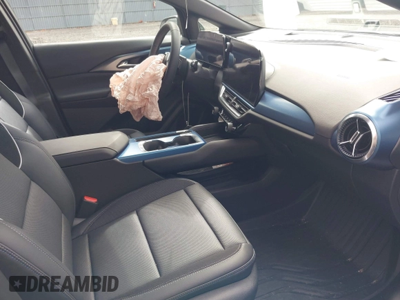 2024 Chevrolet Equinox EV LT with VIN 3GN7DMRP0RS295799, listed as a IAAI auction lot 41700897 with 7,565 mi miles and . Bid and sale history available at DreamBid. Image 5.