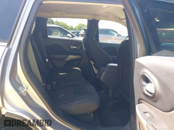 2017 Jeep Cherokee Latitude с VIN 1C4PJMCB5HW611179, выставлен на аукционе IAAI как лот 42314796 с пробегом 72 597 миль миль и . История ставок и продаж доступна на DreamBid. Изображение 8.