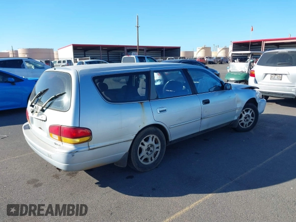 1995 Toyota Camry LE z VIN 4T1GK12W1SU100177, wystawiony jako IAAI lot #41338427 z przebiegiem 128 733 mil mil oraz . Historia ofert i sprzedaży dostępna na DreamBid. Obrazek 4.