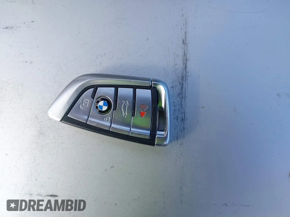2017 BMW 5 Series 540i with VIN WBAJE5C33HG913604, listed as a IAAI auction lot 41559239 with 107,160 mi miles and . Bid and sale history available at carsss.com. Image 11.