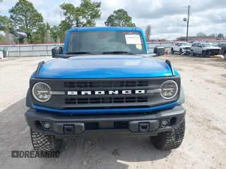 2023 Ford Bronco z VIN 1FMEE5DH6PLB09202, wystawiony jako IAAI lot #41059734 z przebiegiem 30 186 mil mil oraz . Historia ofert i sprzedaży dostępna na DreamBid. Obrazek 12.