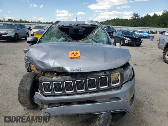 2018 Jeep Compass Latitude with VIN 3C4NJCBB8JT272514, listed as a Copart auction lot 55050635 with Not provided miles and Salvage title. Bid and sale history available at DreamBid. Image 5.