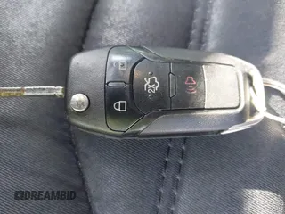2013 Ford Fusion SE Hybrid с VIN 3FA6P0LU1DR208081, выставлен на аукционе IAAI как лот 42559905 с пробегом 149 340 миль миль и . История ставок и продаж доступна на DreamBid. Изображение 11.