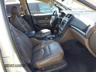 2014 GMC Acadia SLT z VIN 1GKKRRKD3EJ219690, wystawiony jako IAAI lot #42221261 z przebiegiem 103 675 mil mil oraz . Historia ofert i sprzedaży dostępna na DreamBid. Obrazek 5.