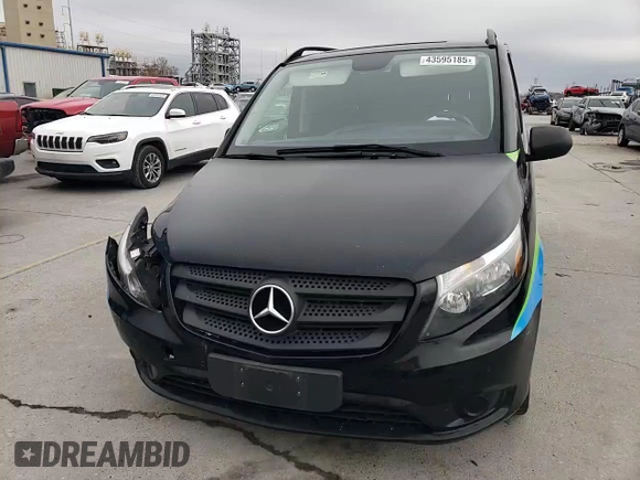 2016 Mercedes-Benz Metris Cargo z VIN WD3PG2EAXG3171266, wystawiony jako Copart lot #43595185 z przebiegiem 101 889 mil mil oraz Szkoda całkowita • Salvage title. Historia ofert i sprzedaży dostępna na DreamBid. Obrazek 12.