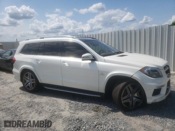 2015 Mercedes-Benz GL-Class GL 63 AMG with VIN 4JGDF7EE5FA449301, listed as a Copart auction lot 55880074 with 29,682 mi miles and Non Repairable. Bid and sale history available at carsss.com. Image 4.