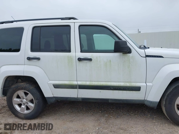 2011 Jeep Liberty Sport Jet with VIN 1J4PP2GK7BW526472, listed as a IAAI auction lot 41931452 with 105,122 mi miles and . Bid and sale history available at DreamBid. Image 13.