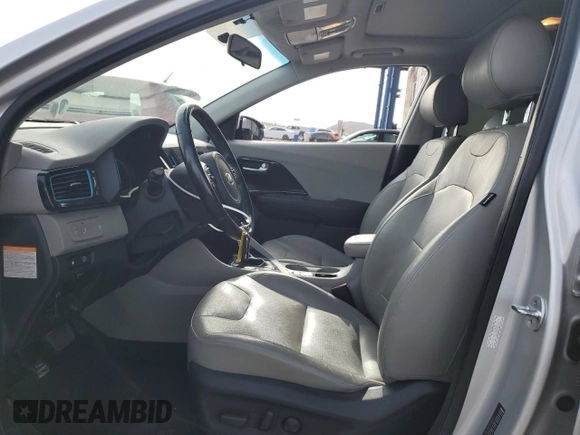 2017 Kia Niro Touring with VIN KNDCE3LC2H5038009, listed as a Copart auction lot 56413204 with 103,656 mi miles and Salvage Title. Bid and sale history available at carsss.com. Image 7.
