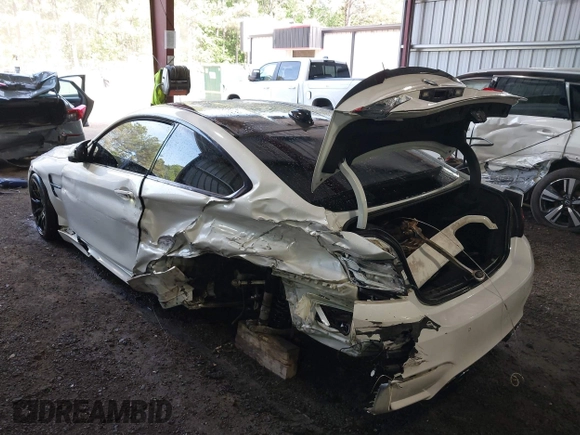 2015 BMW M4 with VIN WBS3R9C59FK331843, listed as a IAAI auction lot 42105398 with 105,348 mi miles and . Bid and sale history available at DreamBid. Image 6.