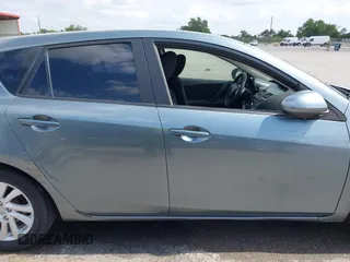 2012 Mazda Mazda3 i Touring with VIN JM1BL1L73C1562553, listed as a IAAI auction lot 42073390 with 227,269 mi miles. Bid and sale history available at carsss.com. Image 14.