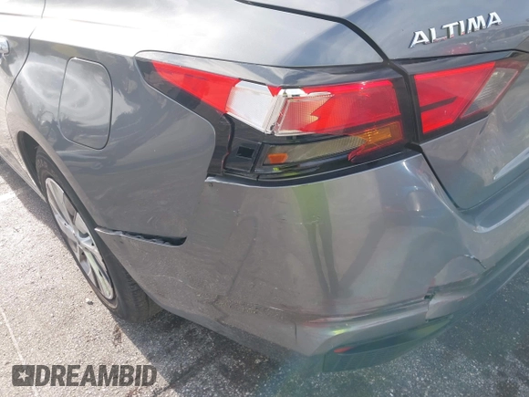 2020 Nissan Altima 2.5 S with VIN 1N4BL4BV4LC247109, listed as a IAAI auction lot 42085352 with 99,016 mi miles. Bid and sale history available at carsss.com. Image 18.