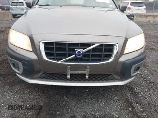 2008 Volvo XC70 z VIN YV4BZ982981006200, wystawiony jako IAAI lot #42435051 z przebiegiem 167 129 mil mil oraz . Historia ofert i sprzedaży dostępna na DreamBid. Obrazek 6.