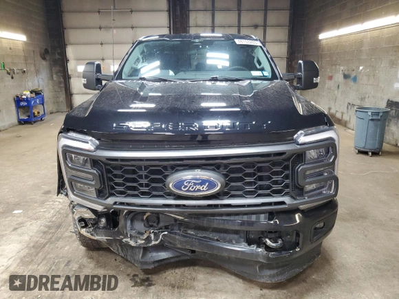 2023 Ford F-250 XL with VIN 1FT8W2BA0PEC08122, listed as a Copart auction lot 48153285 with 18,904 mi miles and Salvage title. Bid and sale history available at DreamBid. Image 5.