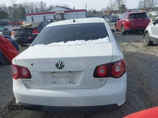 2009 Volkswagen Jetta S с VIN 3VWJM71K89M126759, выставлен на аукционе IAAI как лот 41089190 с пробегом 217 559 миль миль и . История ставок и продаж доступна на DreamBid. Изображение 16.