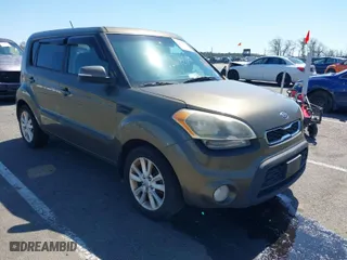 2012 Kia Soul + with VIN KNDJT2A68C7458729, listed as a IAAI auction lot 42002817 with NaN miles. Bid and sale history available at carsss.com. Image 1.