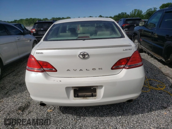 2007 Toyota Avalon XL z VIN 4T1BK36B67U251181, wystawiony jako Copart lot #58021485 z przebiegiem 166 367 mil mil oraz Szkoda całkowita • Salvage title. Historia ofert i sprzedaży dostępna na DreamBid. Obrazek 6.