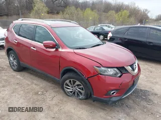 2015 Nissan Rogue SL z VIN 5N1AT2MV4FC811459, wystawiony jako IAAI lot #42061750 z przebiegiem 79 592 mil mil oraz . Historia ofert i sprzedaży dostępna na DreamBid. Obrazek 1.