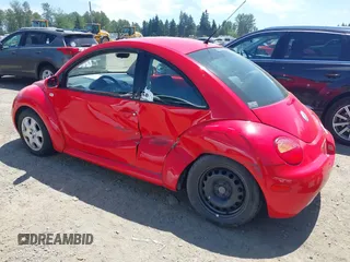 2003 Volkswagen Beetle GLS с VIN 3VWCK21C83M420468, выставлен на аукционе IAAI как лот 42450376 с пробегом 195 167 миль миль и . История ставок и продаж доступна на DreamBid. Изображение 3.