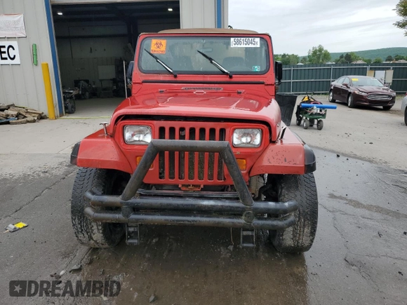 1995 Jeep Wrangler S z VIN 1J4FY19P0SP320982, wystawiony jako Copart lot #58615045 z przebiegiem 156 123 mil mil oraz Czysty tytuł • Clean title. Historia ofert i sprzedaży dostępna na DreamBid. Obrazek 5.